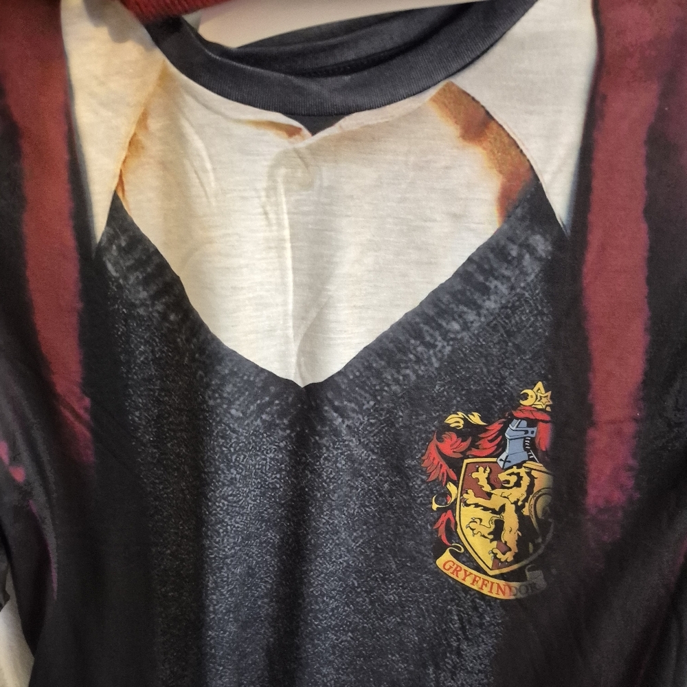 Harry Potter Polyester XL Tee Shirt With Scarf NWT